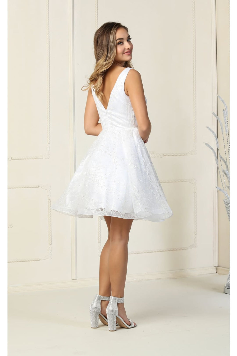 Vestido Corto de Cóctel May Queen MQ1702