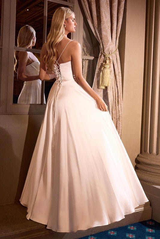 Vestido de novia satinado corte A con abertura y corset 7481W