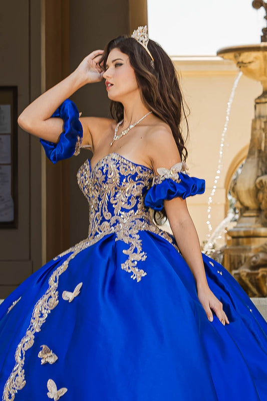 Vestido de XV strapless con mariposas doradas PQ1019