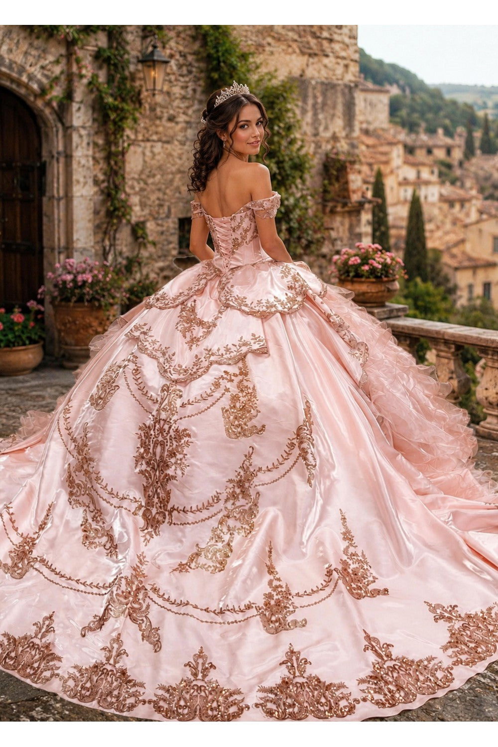 Vestido de XV con falda de capas y bordado en talla plus PQ1114