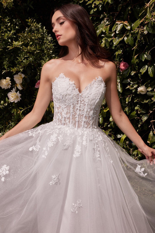 Vestido de novia strapless de encaje con brillos y corset C148W