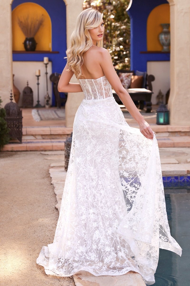 Vestido de novia strapless ajustado de tul con brillos y corset CB046W
