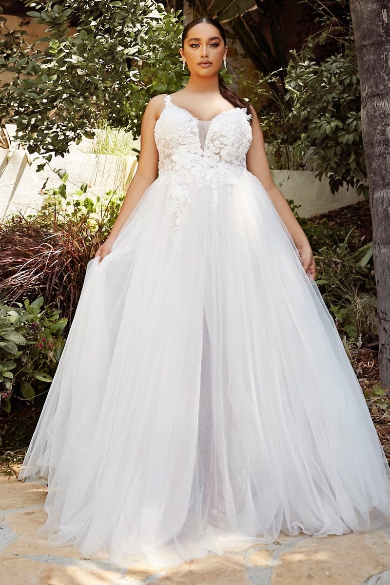 Vestido de novia de encaje con brillos y escote en V profundo CB072W
