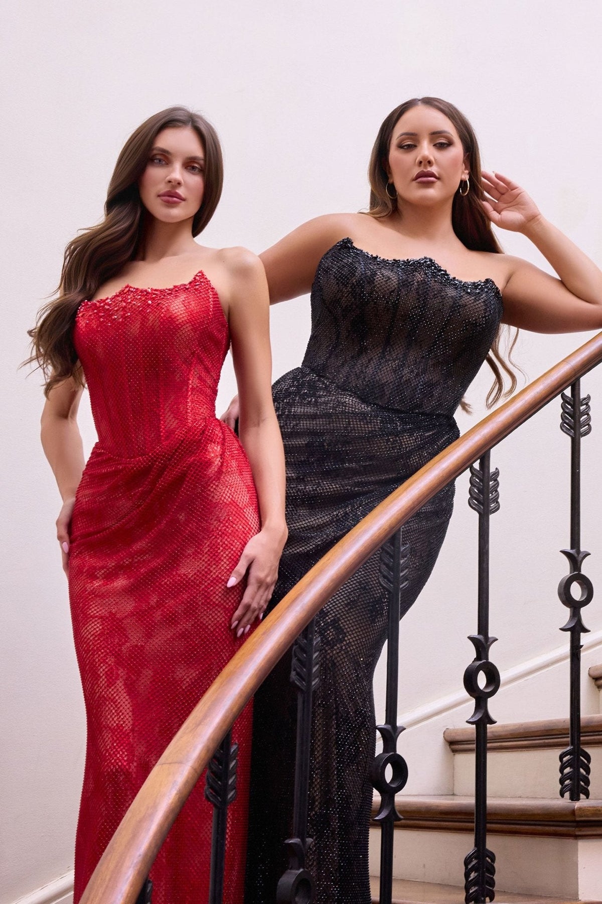 Vestido de gala strapless con abertura y brillos en talla plus CB162C