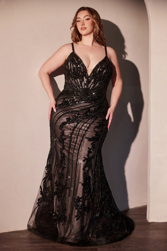 Vestido de gala ajustado de tul con pedrería y corset CC0389C