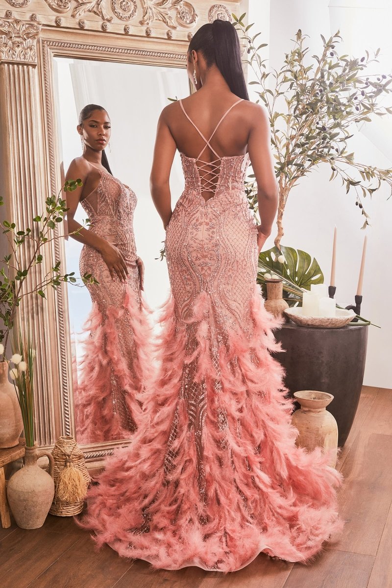 Vestido de fiesta largo con plumas, brillos y corset CC1608