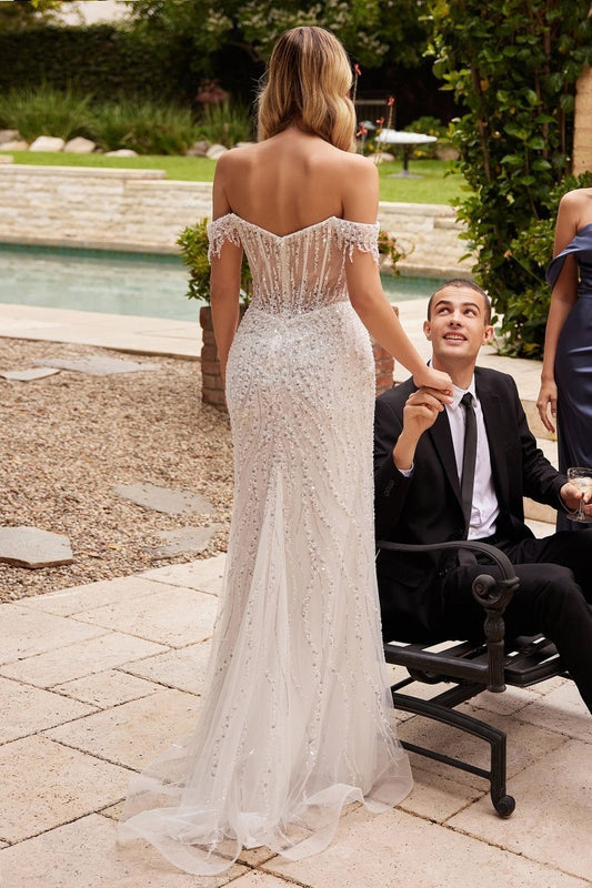 Vestido de novia de lentejuelas con flecos, abertura y corset CD0203W