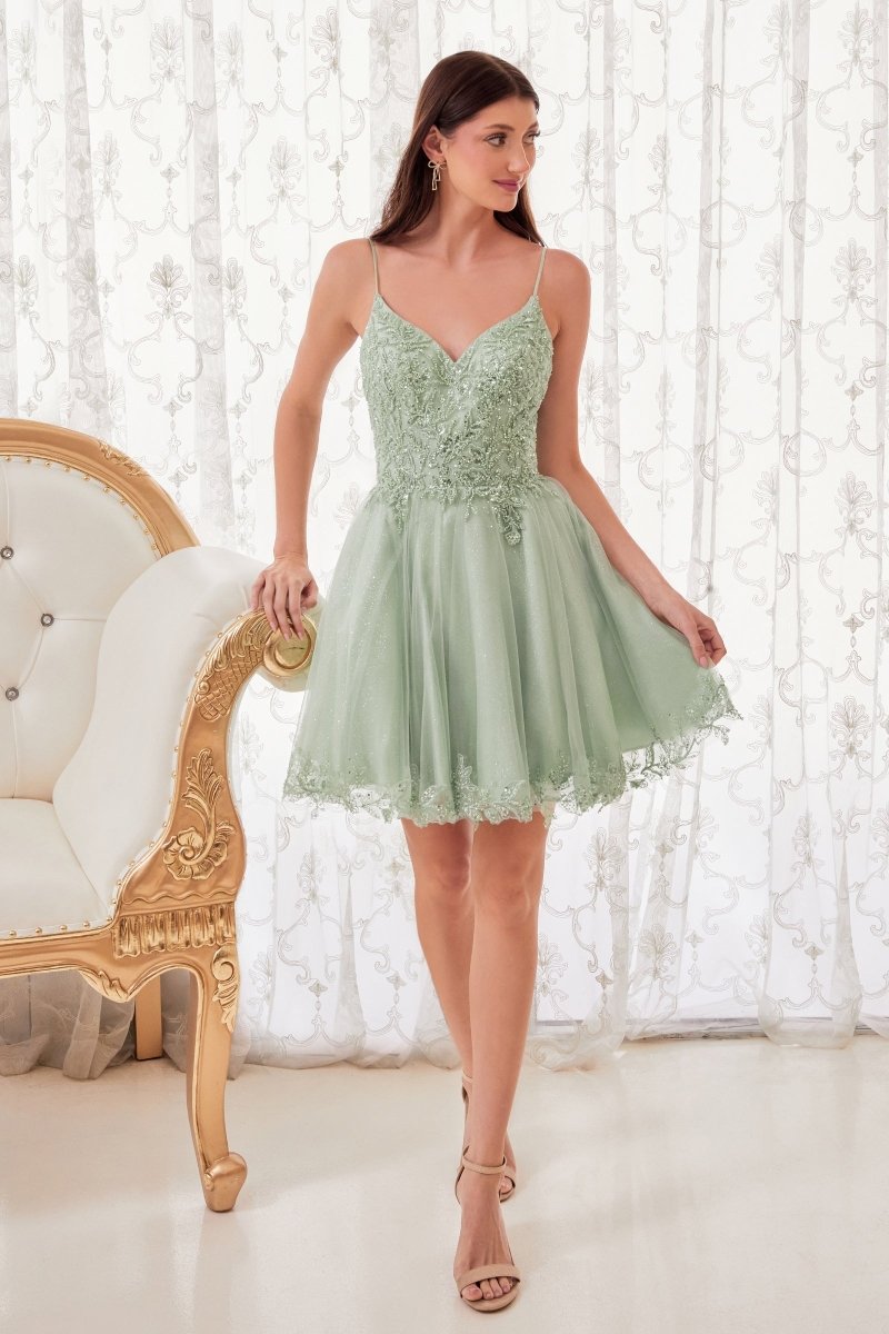 Vestido de cóctel corte A de tul con brillos CD0213