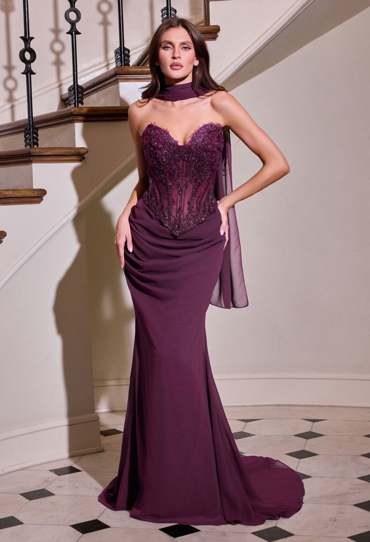 Vestido largo strapless ajustado de tul con pedrería y brillos CD683