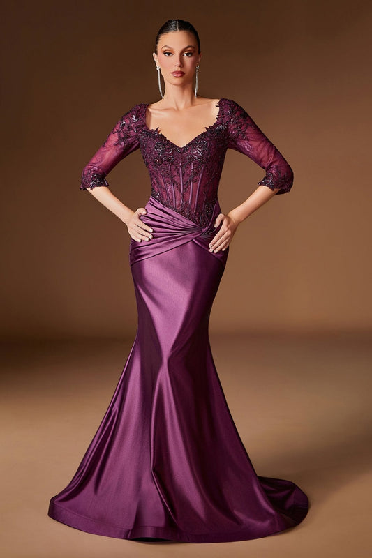 Vestido de noche largo ajustado de satín y encaje con pedrería CD731