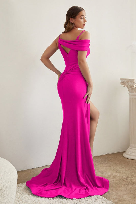 Vestido de gala satinado ajustado de un solo hombro con brillos CD881
