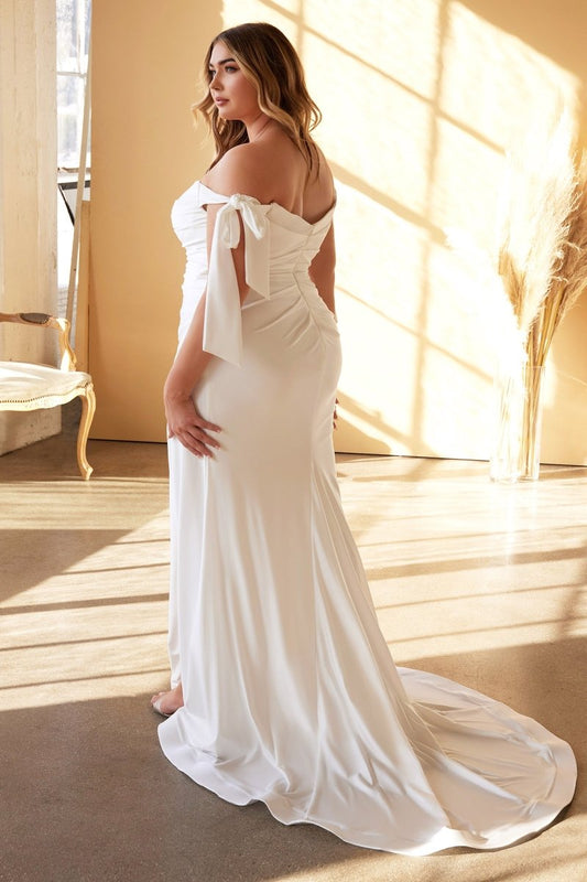 Vestido de novia satinado con abertura y hombros descubiertos CD944WC