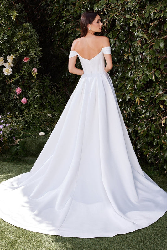 Vestido de novia satinado con hombros descubiertos CDS513W