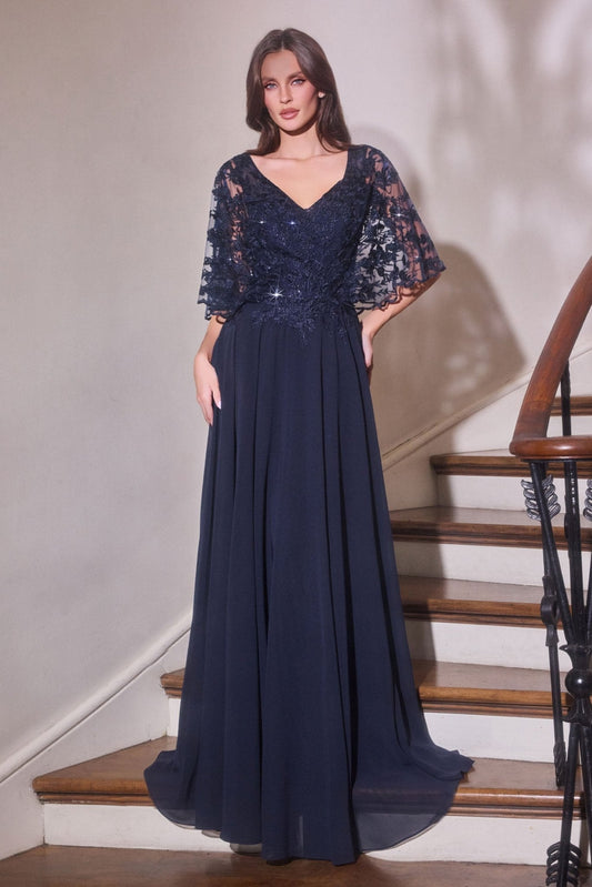 Vestido largo corte A de encaje bordado con capa y escote en V CL10