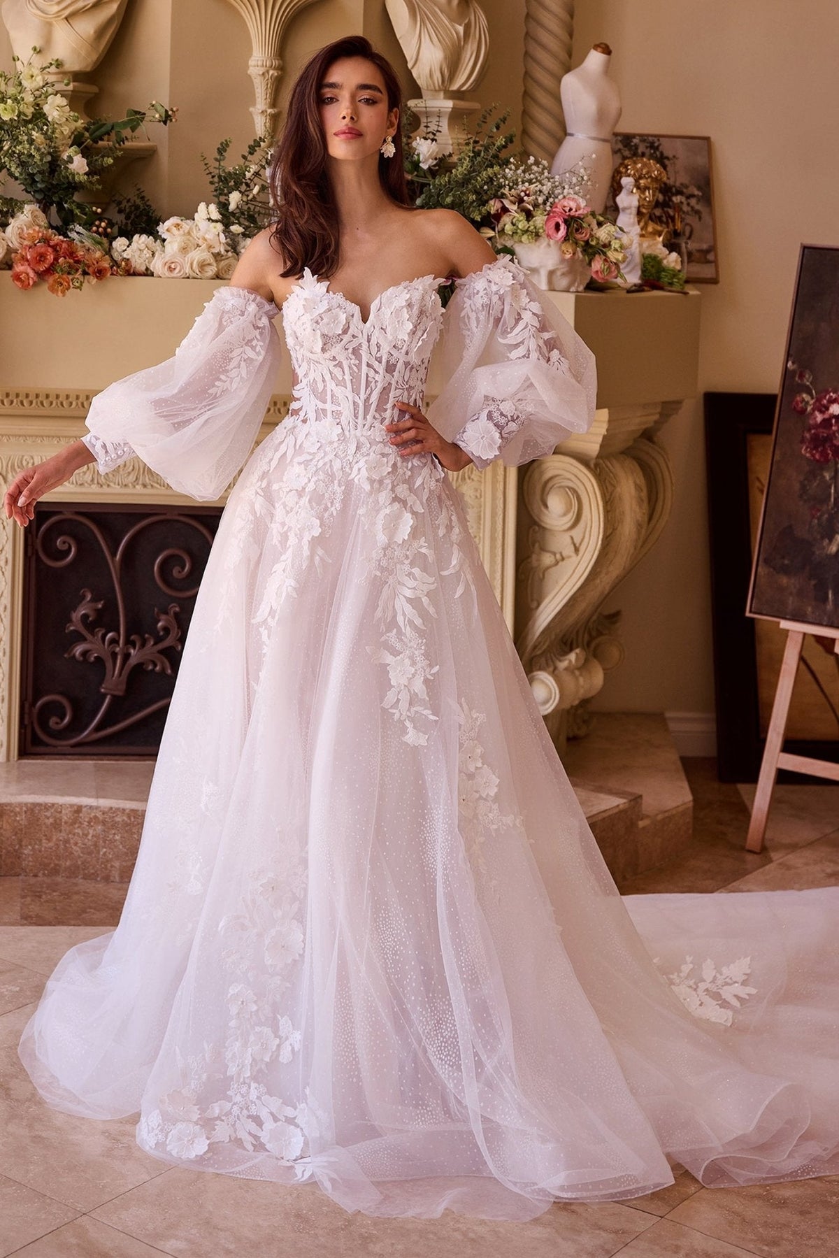 Vestido de novia strapless de encaje con mangas desmontables WL018