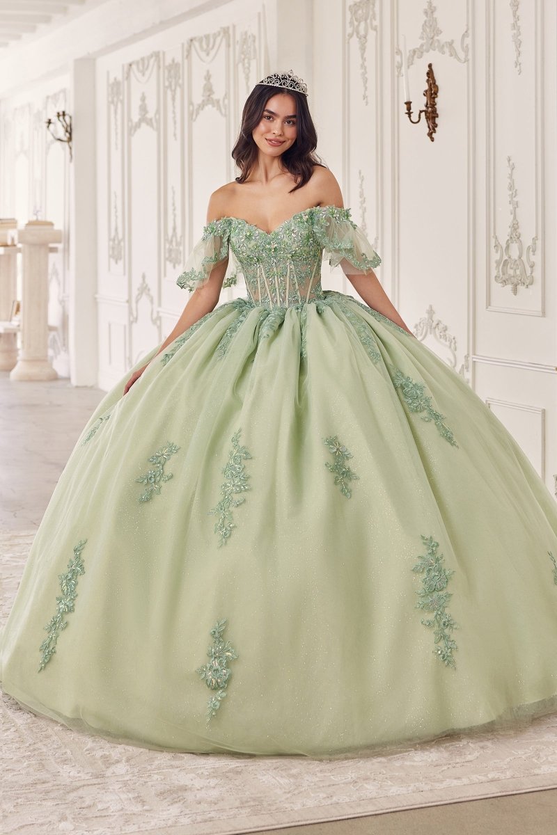 Vestido de XV años de encaje con flores 3D, brillos y corset 15725