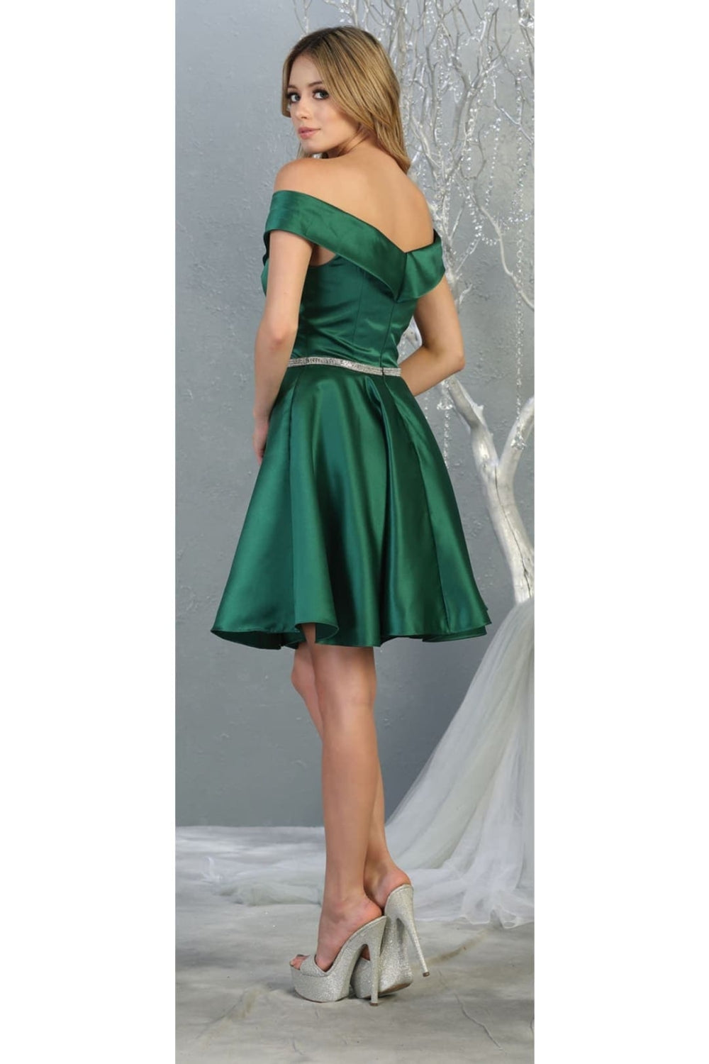 Vestido Corto de Cóctel May Queen MQ1815
