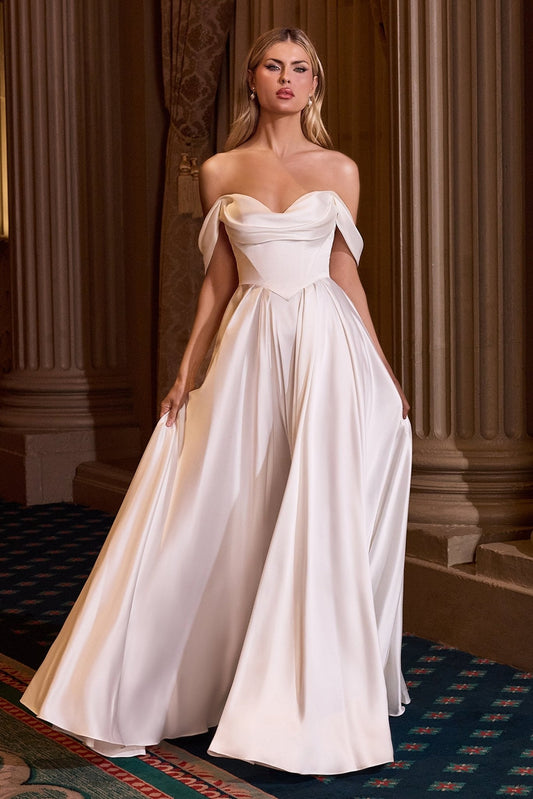 Vestido de novia satinado corte A con abertura y corset 7449W