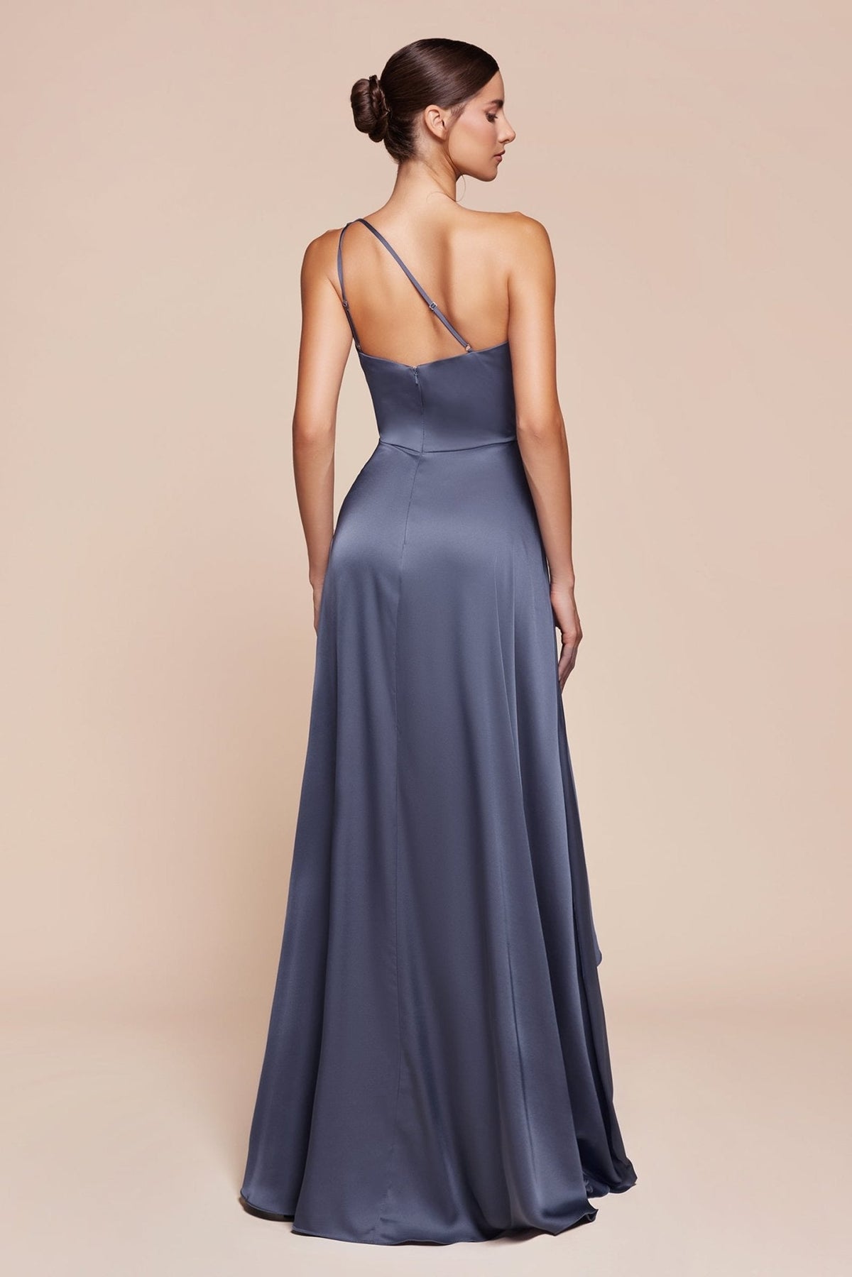Vestido de fiesta largo satinado corte A de un solo hombro 7450