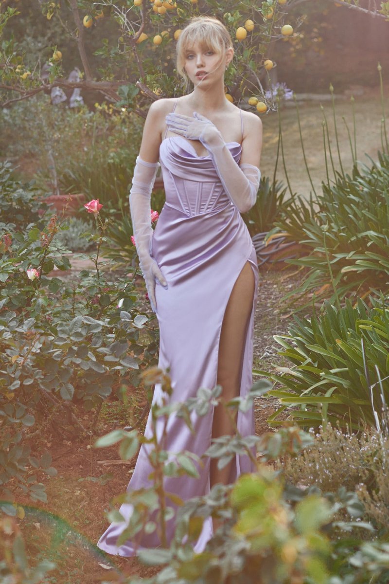 Vestido de gala satinado con abertura, corset y escote corazón 7483