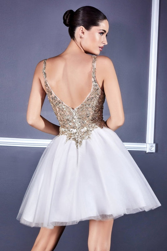 Vestido de cóctel de encaje con brillos, corset y escote en V 9239