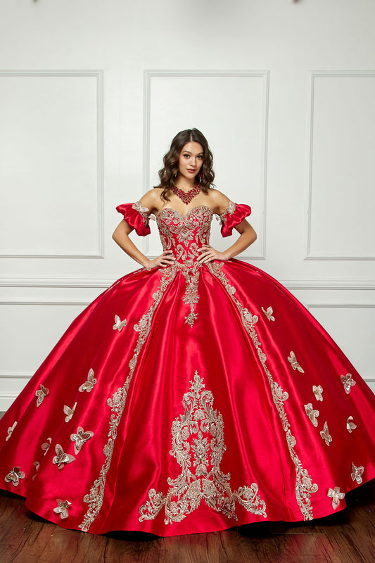 Vestido de XV strapless con mariposas doradas en talla plus PQ1019