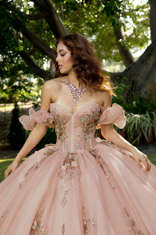 Vestido de XV oro rosa con flores 3D en talla plus PQ1089