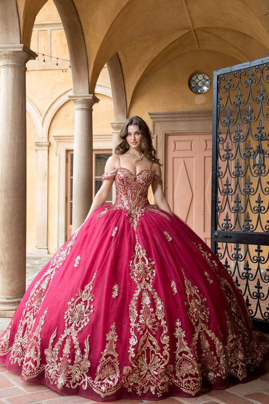 Vestido de XV rojo y dorado con moño largo PQ1090