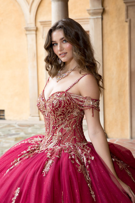 Vestido de XV rojo y dorado con moño largo en talla plus PQ1090