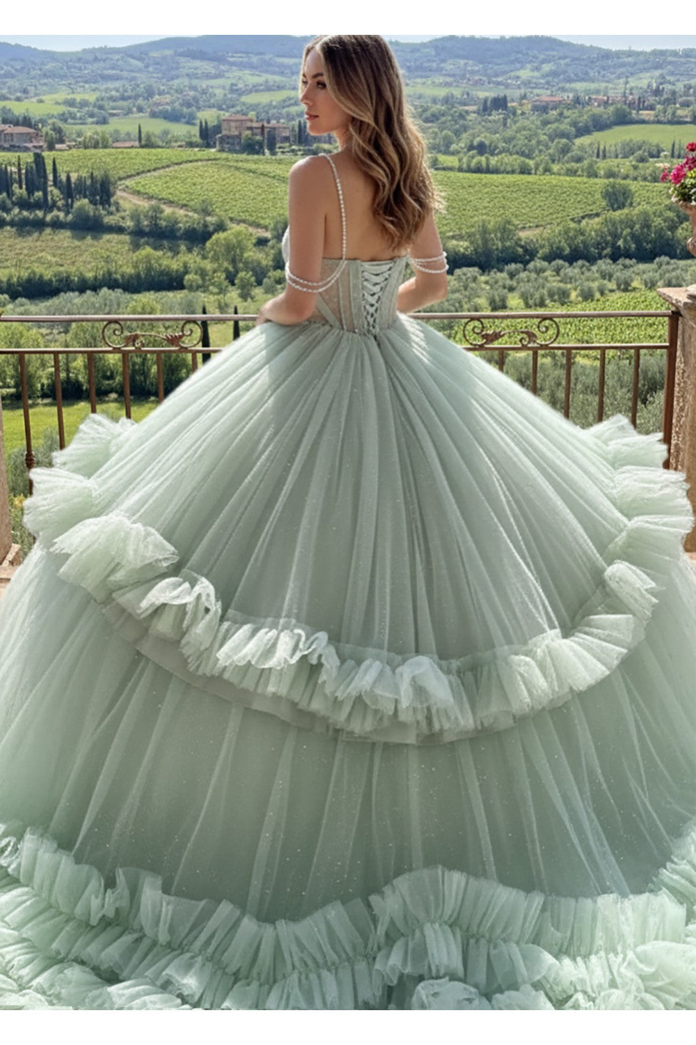 Vestido de XV 2 en 1 con olanes en talla plus PQ1103