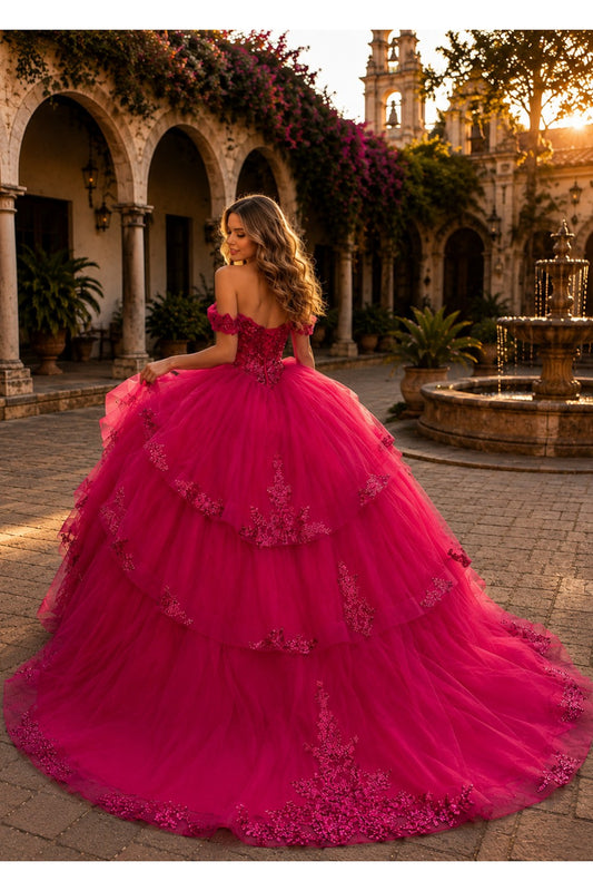 Vestido de XV liso con falda de tul en capas en talla plus PQ1116