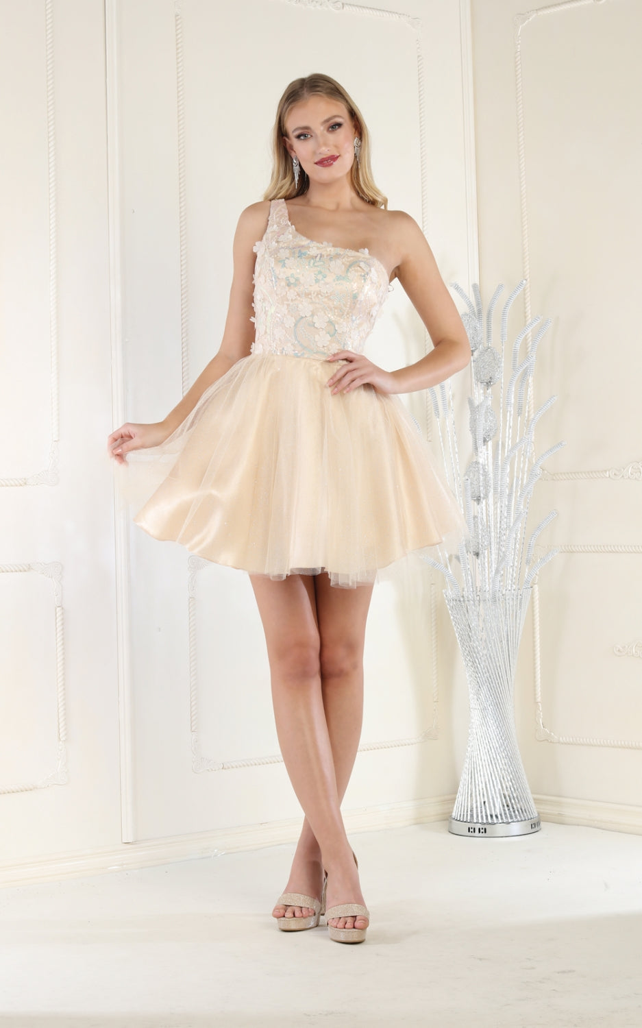 Vestido Corto de Cóctel May Queen MQ1937
