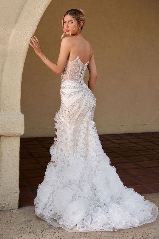 Vestido de novia bordado de organza con olanes y corset CC2488W