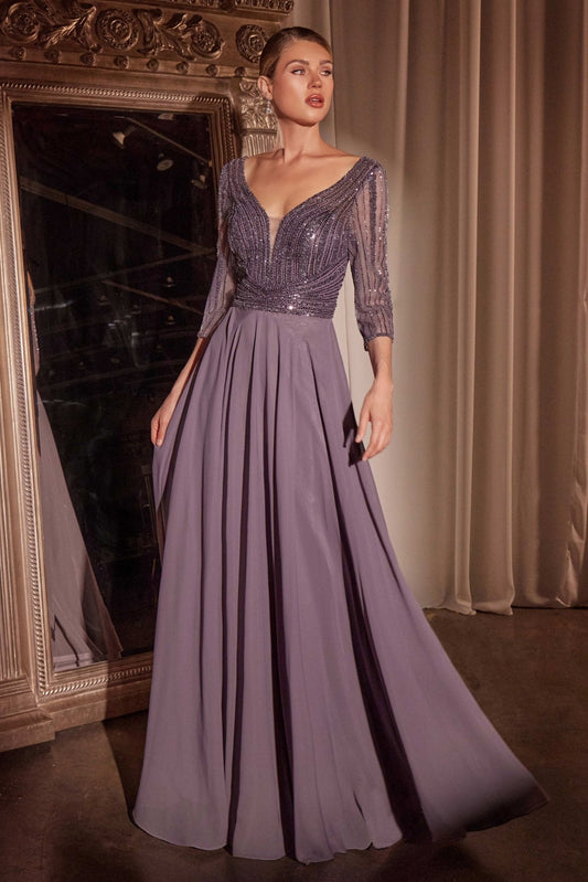 Vestido de noche de gasa con manga larga, brillos y pedrería CC446