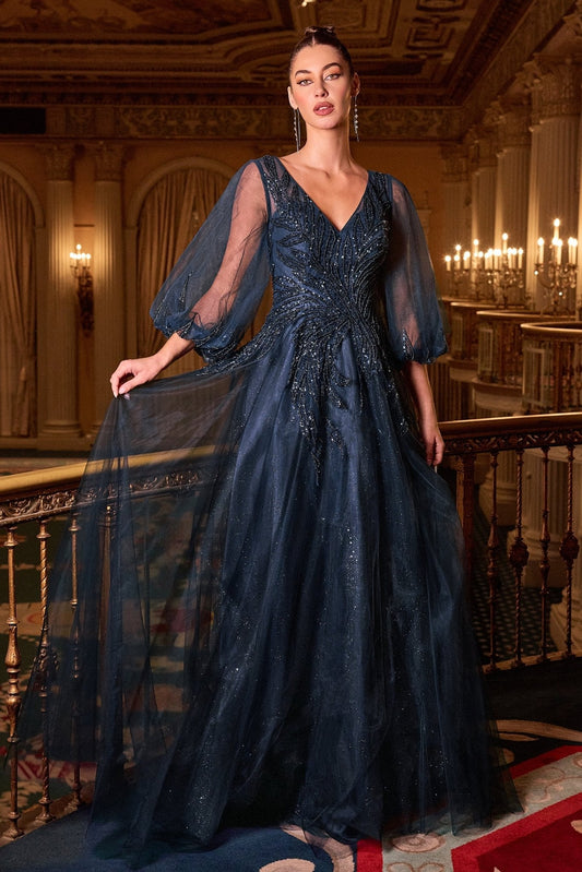 Vestido de gala corte A de tul con manga larga y escote en V CD0101