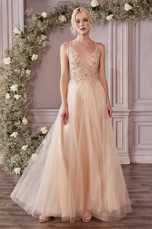 Vestido largo con escote en V profundo, pedrería y brillos CD0195