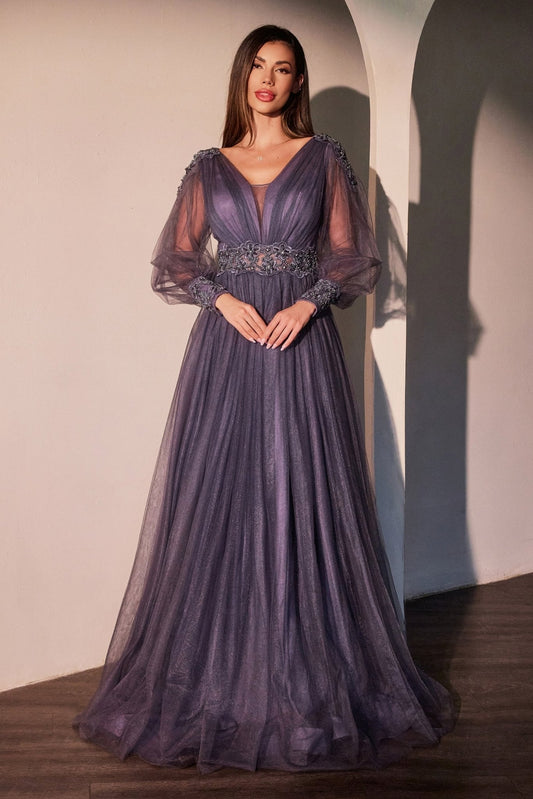 Vestido de gala corte A de encaje con manga larga y escote en V CD0938