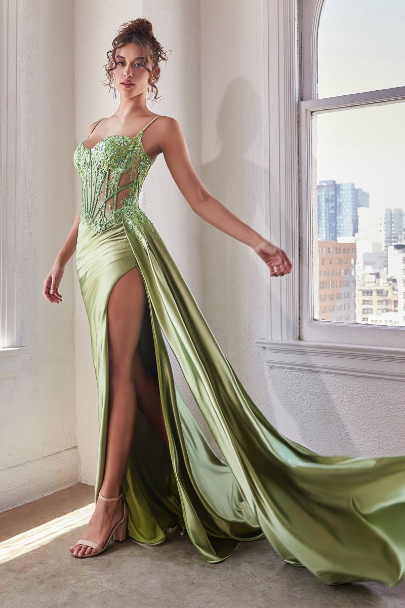 Vestido ajustado de satín y encaje con abertura en la pierna CD868