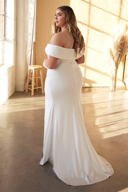 Vestido de novia satinado con abertura y hombros descubiertos CD930C