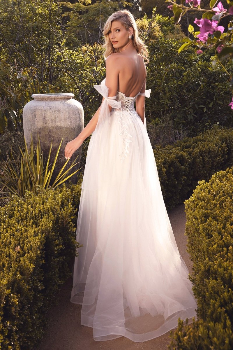 Vestido de novia de tul con espalda descubierta y corset CD964W