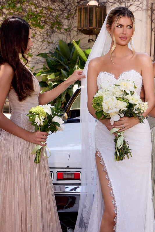 Vestido de novia de encaje con abertura y corset transparente CDS550W