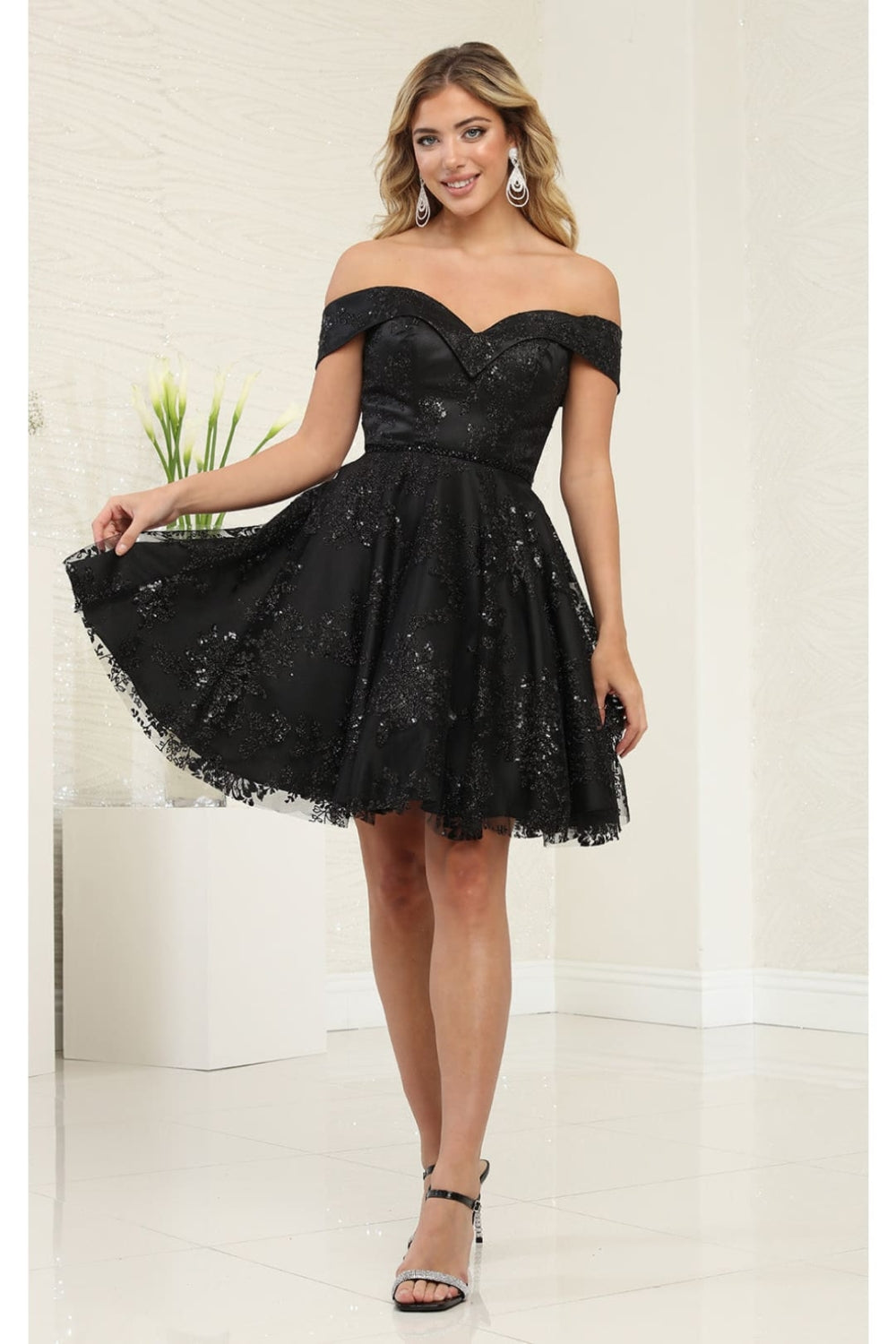 Vestido Corto de Cóctel May Queen MQ1933