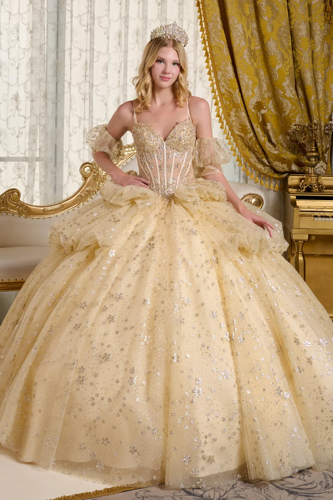 Vestido de XV Años Elizabeth K GL3646 - CHAMPAGNE